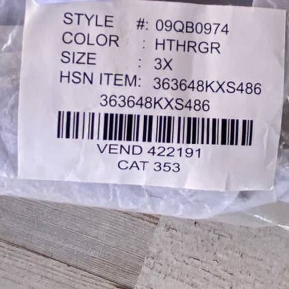 DG2 Diane Gilman GREY Sweater SZ 3X C100844 NIP - Picture 7 of 9